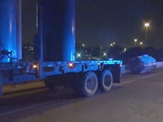 18 wheeler blue