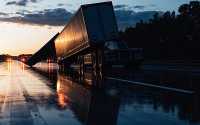 Jackknife Accident Causes and Liability in Texas Truck Crashes
